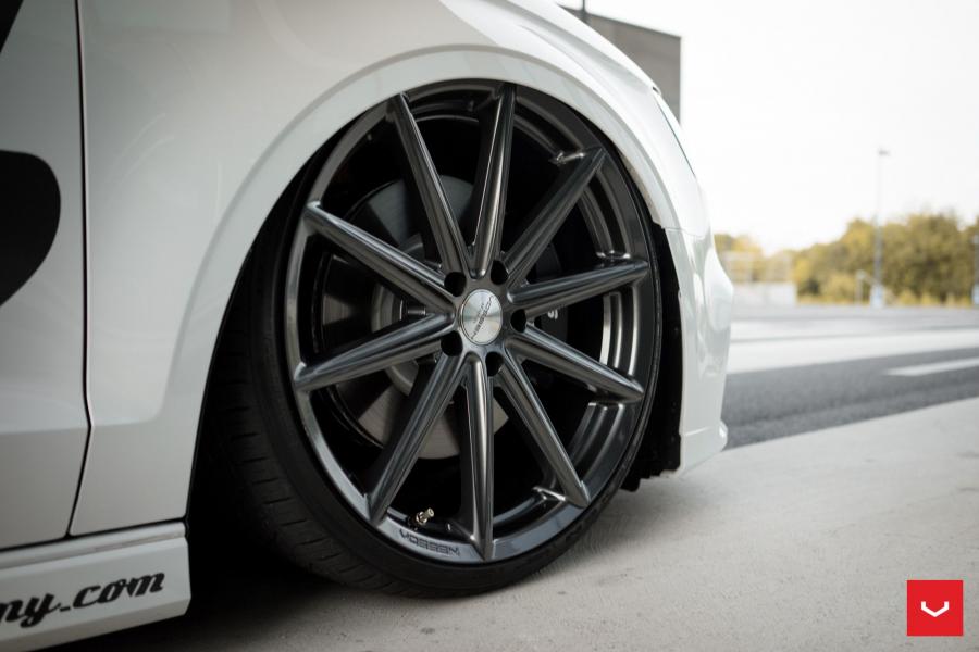 Колеса Audi S3 Sedan on Vossen Wheels (VFS10) 2017 года  (фото 44 из 52)